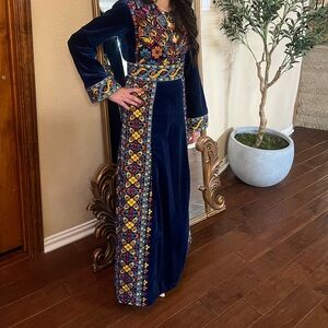 velvet Palestinian thobe